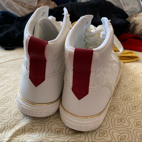 Guess fashion White Leather Ankle Boots Sz 9 Diamond Embroidered Lace Up Flat - Picture 2 of 4